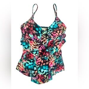 🌺 Aqua Green Triple Tier Tankini Top
Size 4/6
